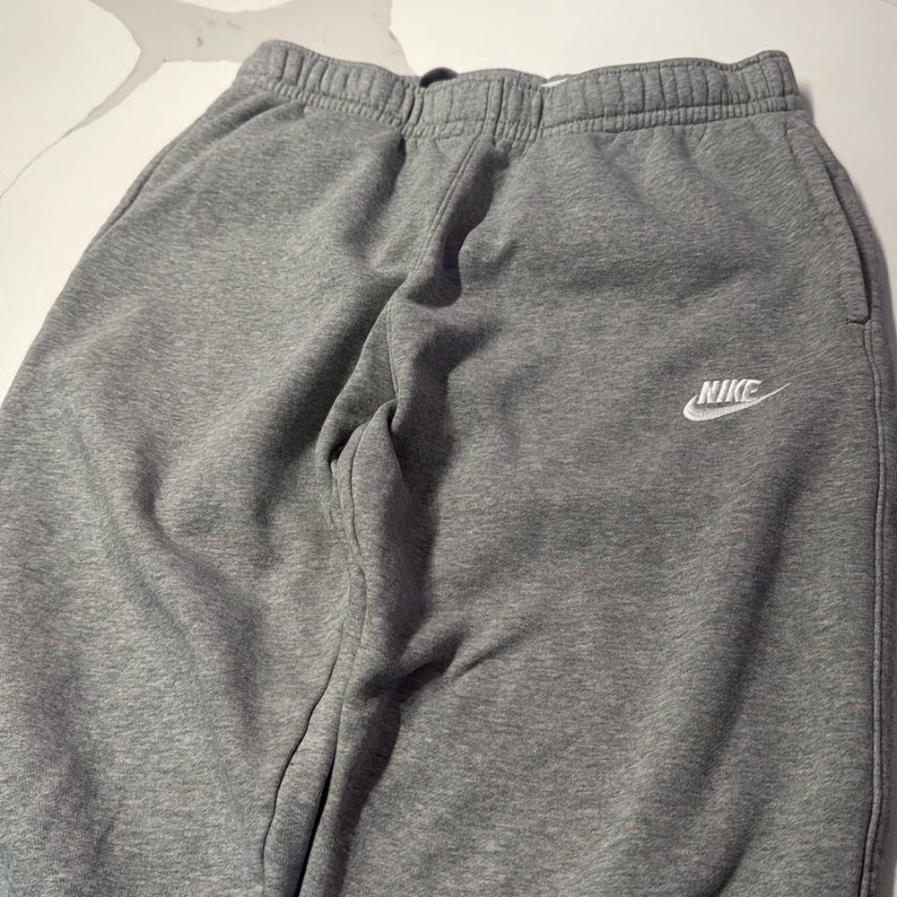 Men’s Nike pants